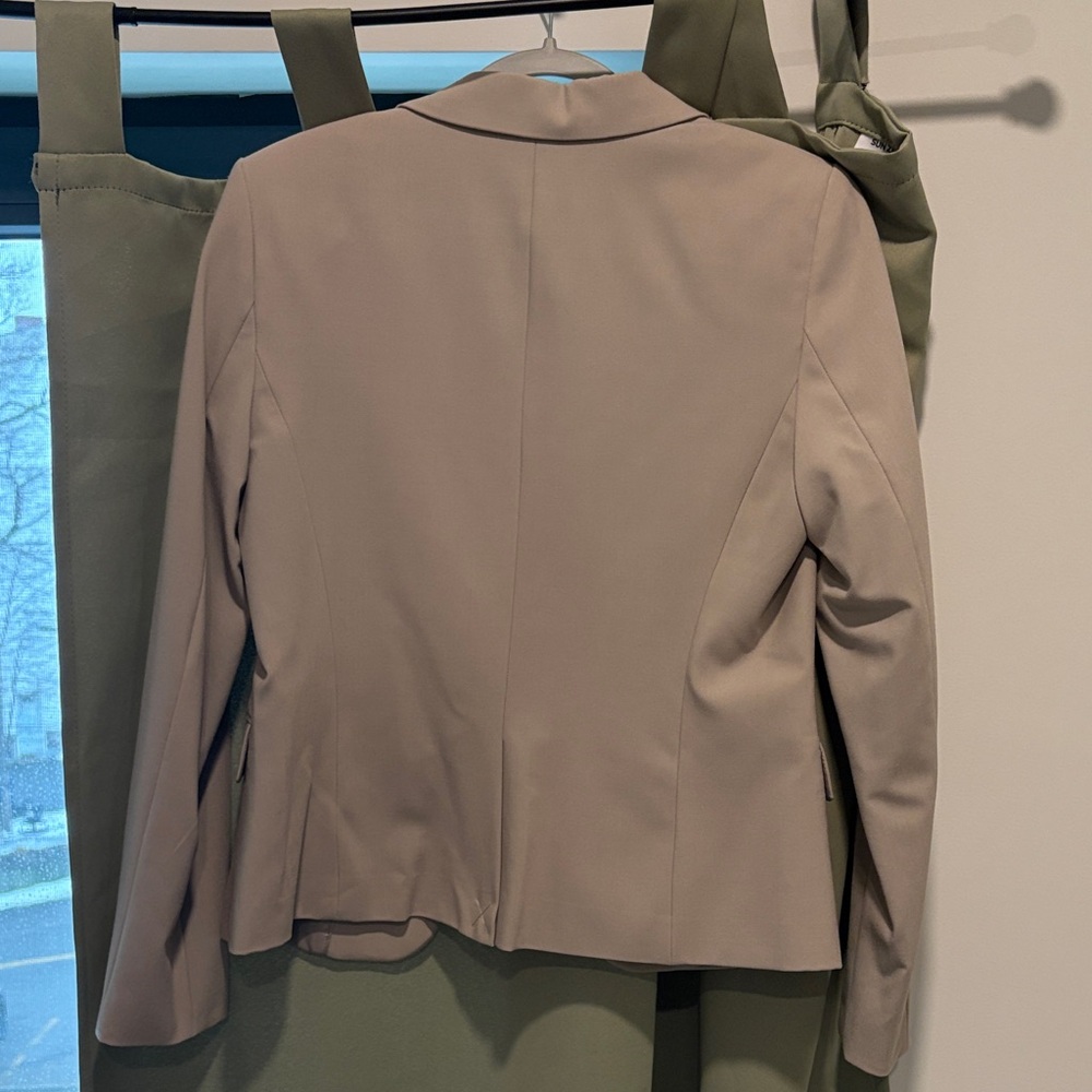 Calvin Klein Women's Beige Blazer - Picture 3 of 3